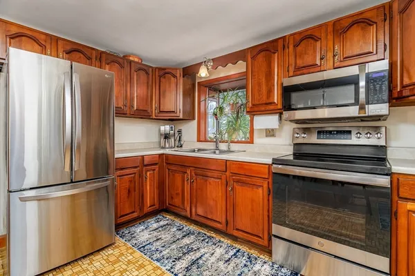 $349,900 | 159 Waterford Street, Gardner, MA 01440