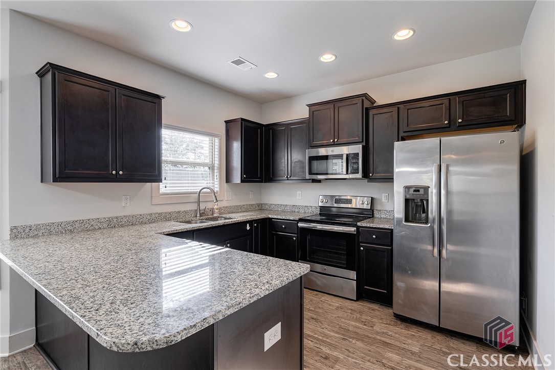 475 Classic Road Athens, GA 30606 - Photo 6 of 30 Kitchen