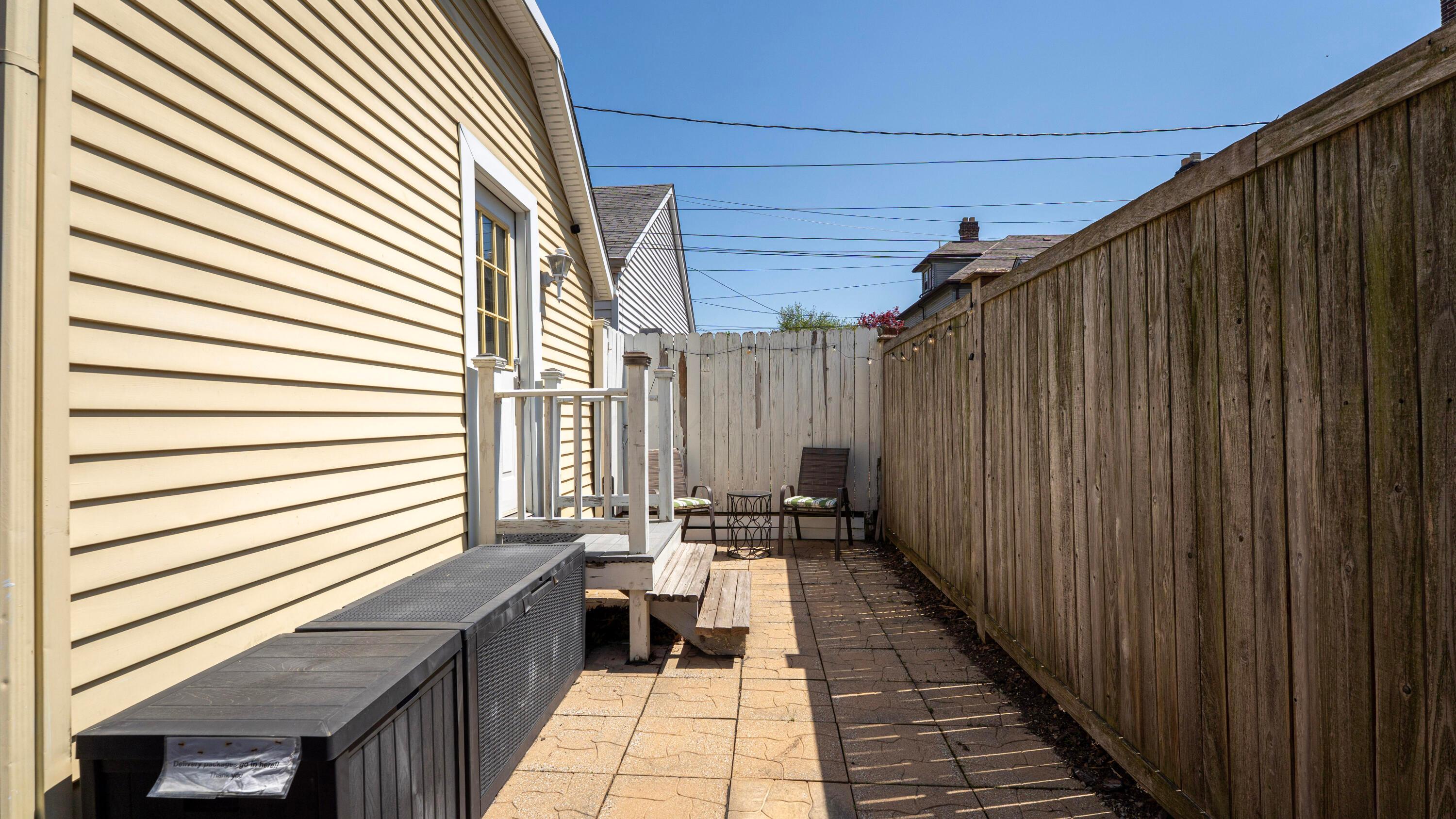 1148 Perry Street Columbus, OH 43201 - Photo 30 of 43 Back Patio