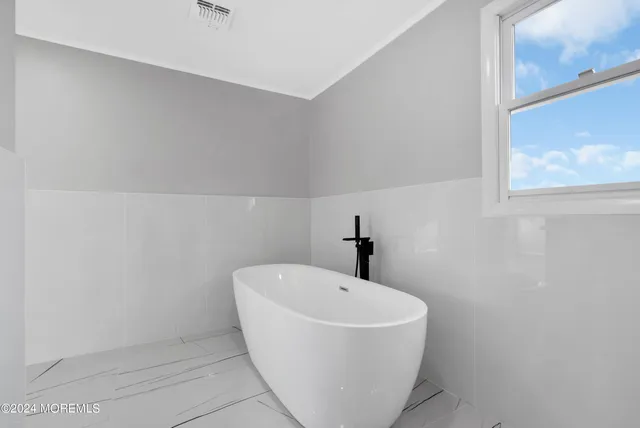 $995,000 | 6 Afton Road, Jackson, NJ 08527