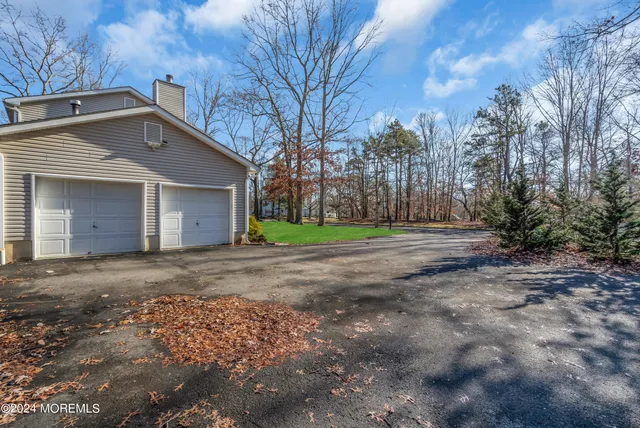 $995,000 | 6 Afton Road, Jackson, NJ 08527