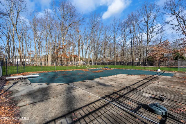 $995,000 | 6 Afton Road, Jackson, NJ 08527