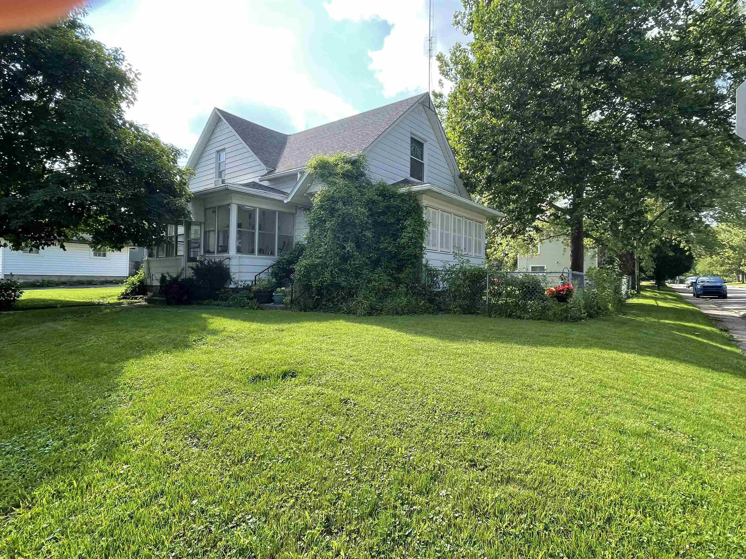 104 West Oak Street Decatur, IN 46733 - Photo 1 of 31