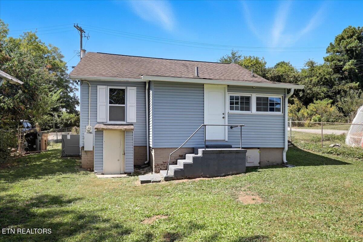 3602 Decatur Drive Knoxville, TN 37920 - Photo 15 of 17 15-016_IMG_4996