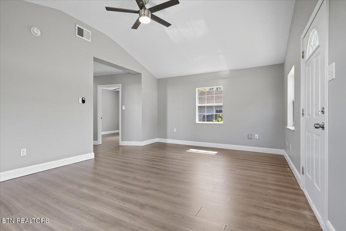 3602 Decatur Drive Knoxville, TN 37920 - Photo 5 of 17 5-007_IMG_4951