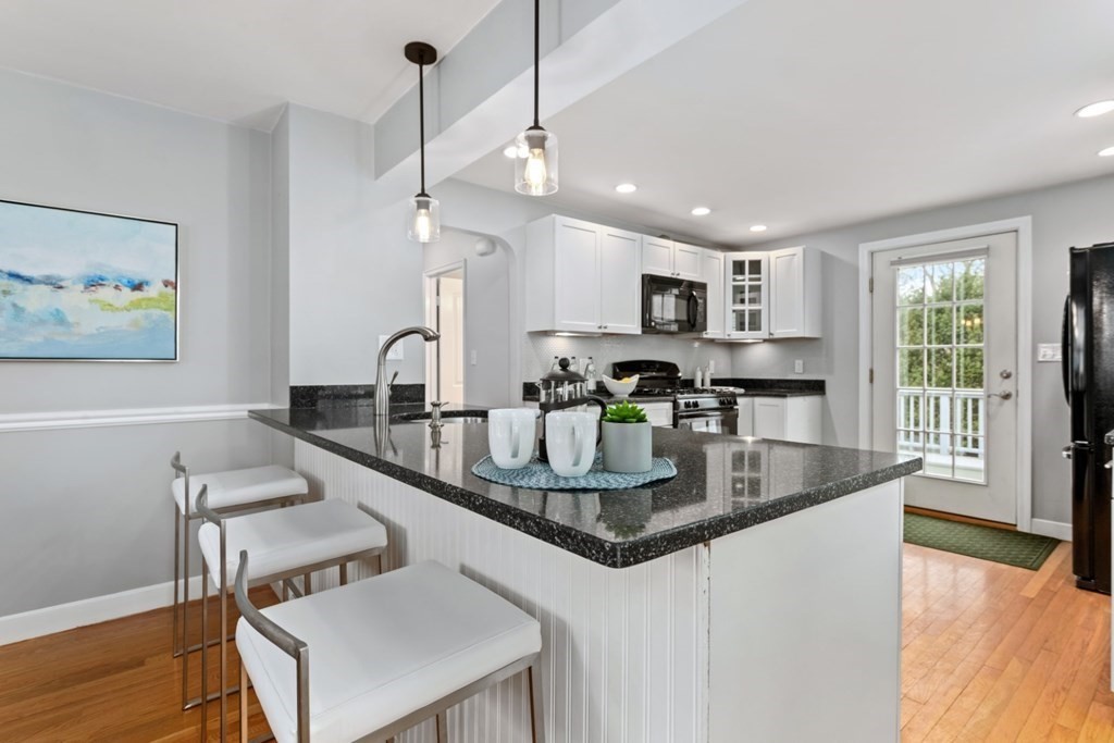 148 Overlook Road Arlington, MA 02474 - Photo 8 of 39