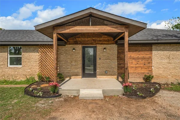 $449,500 | 1265 North Houston Street, Lorena, TX 76655