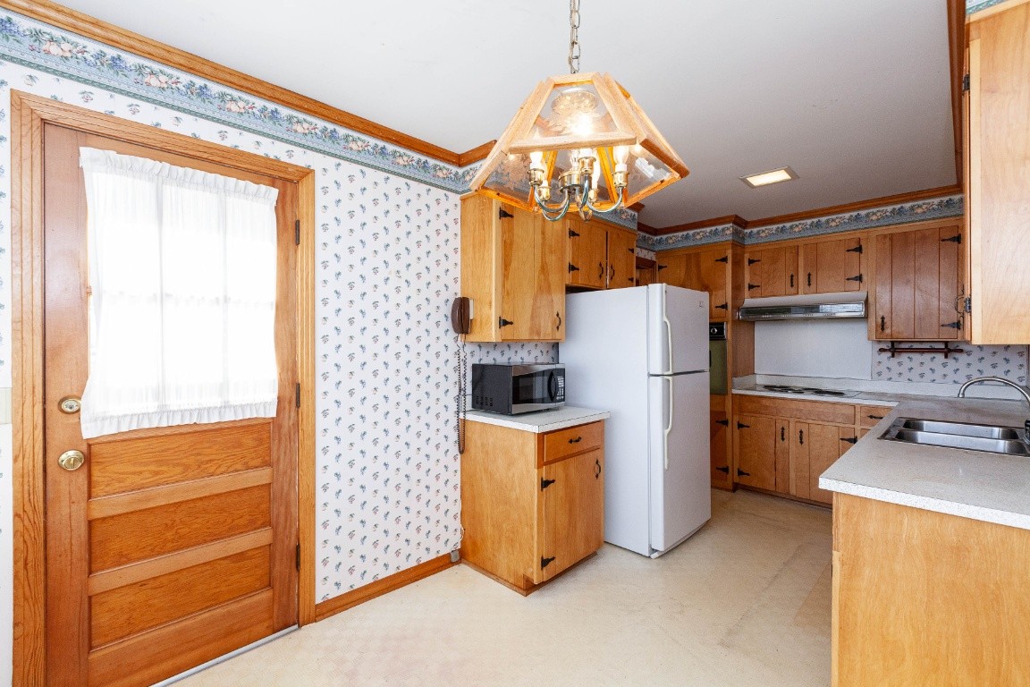 2102 Center Point Road Hendersonville, TN 37075 - Photo 28 of 50 a utility room with dryer and washer