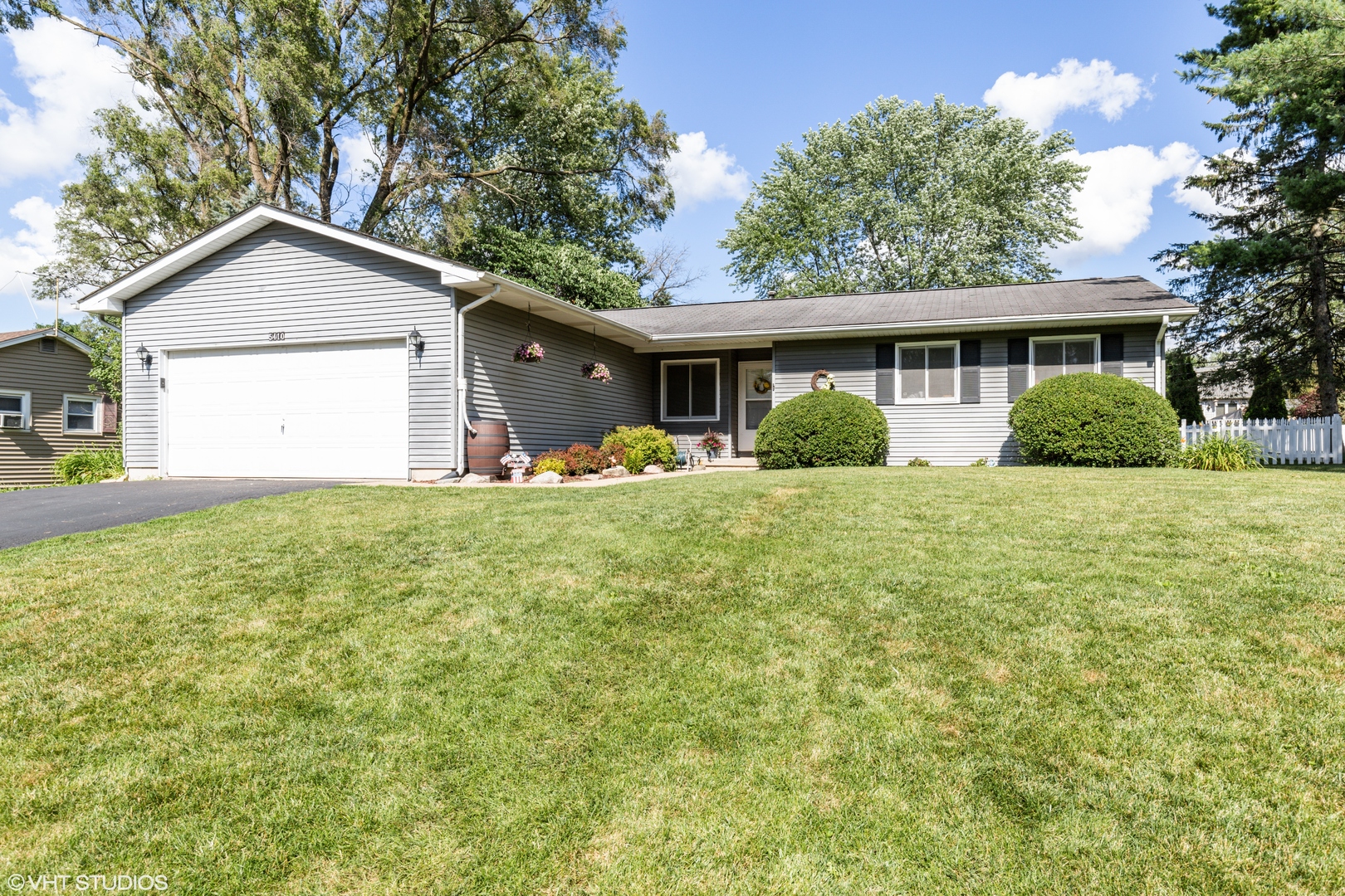 5410 Greenview Road Cary, IL 60013 - Photo 1 of 14