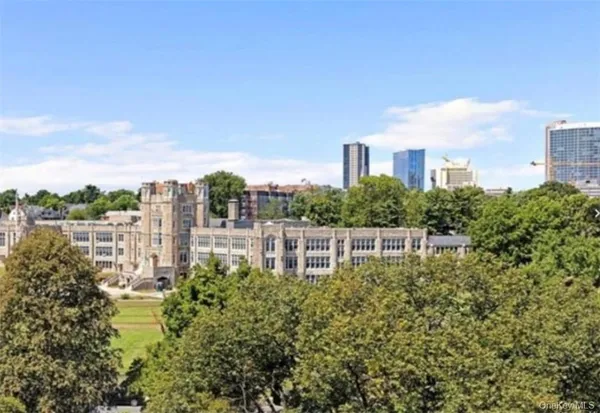 $2,295 | 210 Pelham Road, Unit 5C, New Rochelle, NY 10805