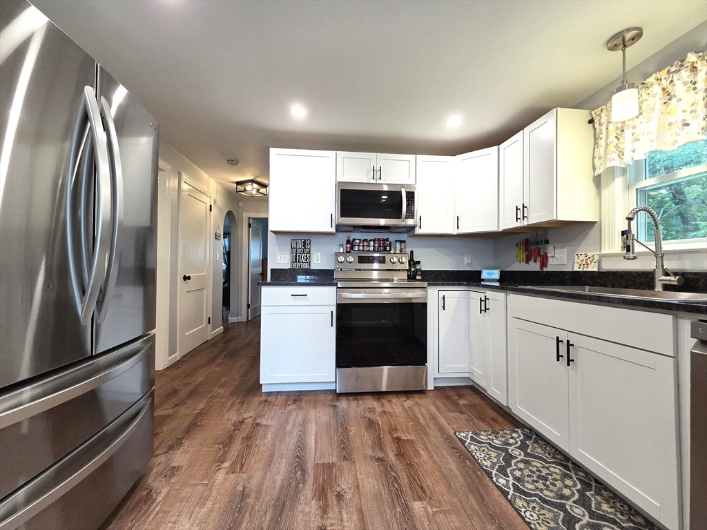 40 2nd Island Road Webster, MA 01570 - Photo 15 of 30 Gallery Image 15