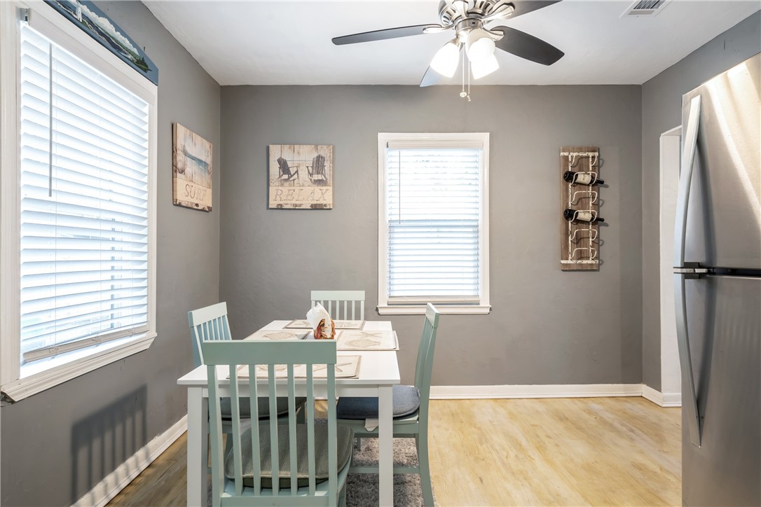 2261 Townsend Street Brunswick, GA 31520 - Photo 11 of 33 DINING ROOM