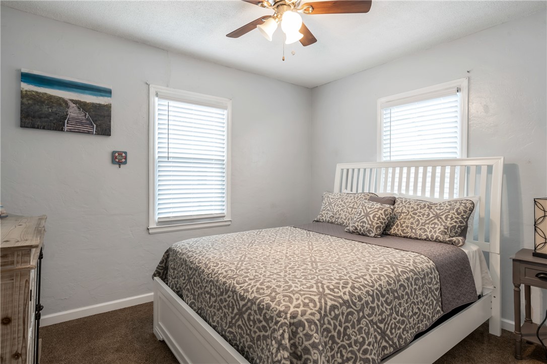 2261 Townsend Street Brunswick, GA 31520 - Photo 20 of 33 PRIMARY BEDROOM