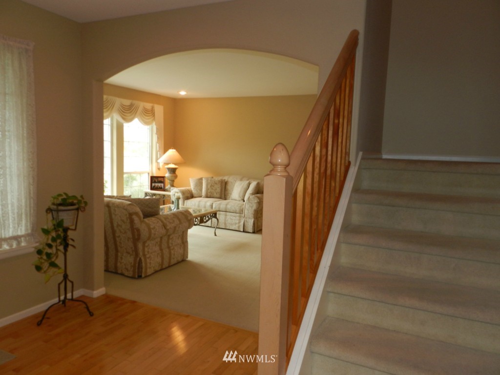 2123 Shattuck Place South Renton, WA 98055 - Photo 3 of 19