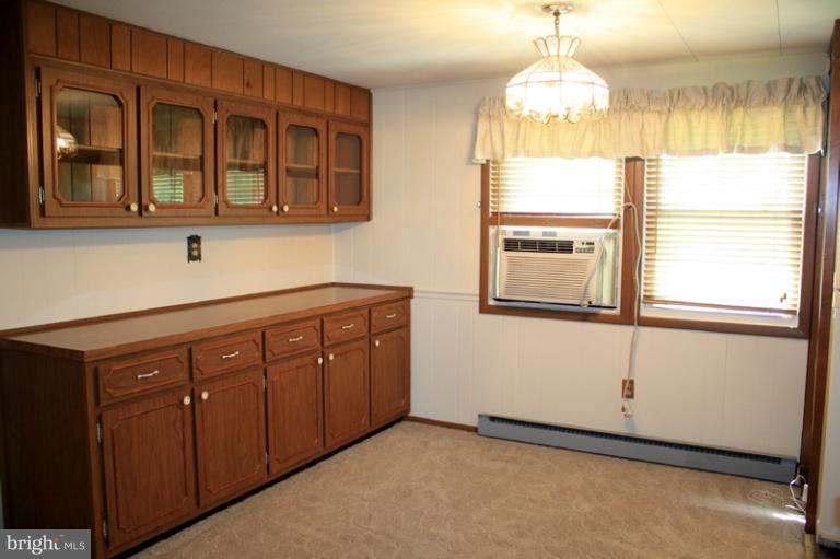 5305 Wertz Road Hampstead, MD 21074 - Photo 26 of 30 Dining Room