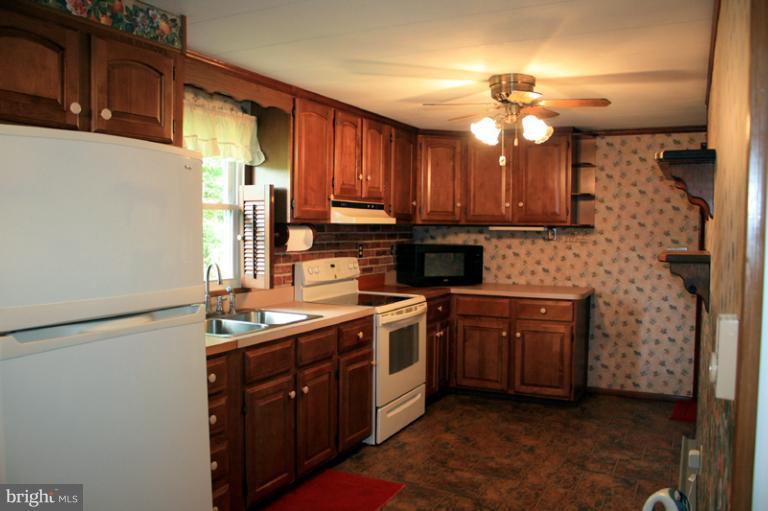 5305 Wertz Road Hampstead, MD 21074 - Photo 29 of 30 Kitchen