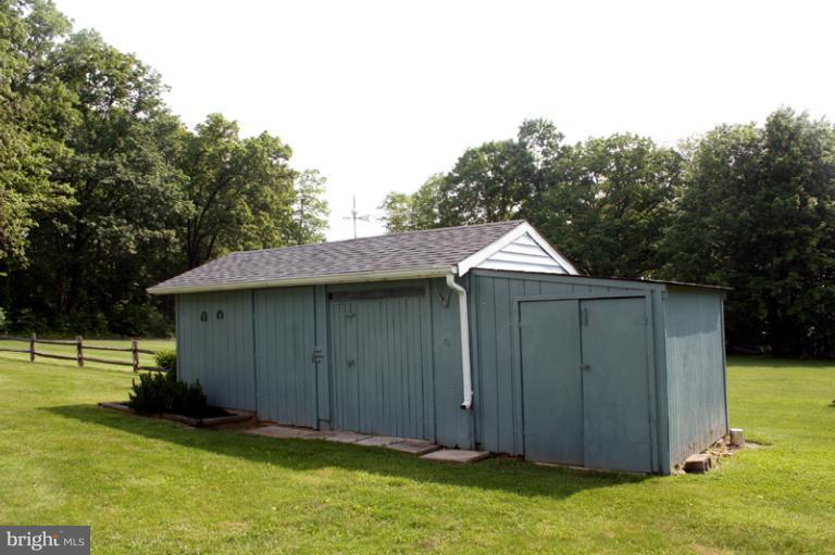 5305 Wertz Road Hampstead, MD 21074 - Photo 4 of 30 Exterior (General)