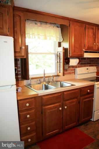 5305 Wertz Road Hampstead, MD 21074 - Photo 5 of 30 Kitchen