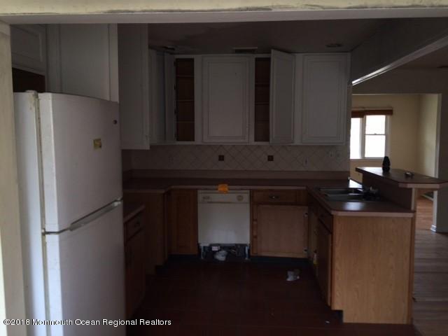 174 Bennett Road Freehold, NJ 07728 - Photo 10 of 13 11