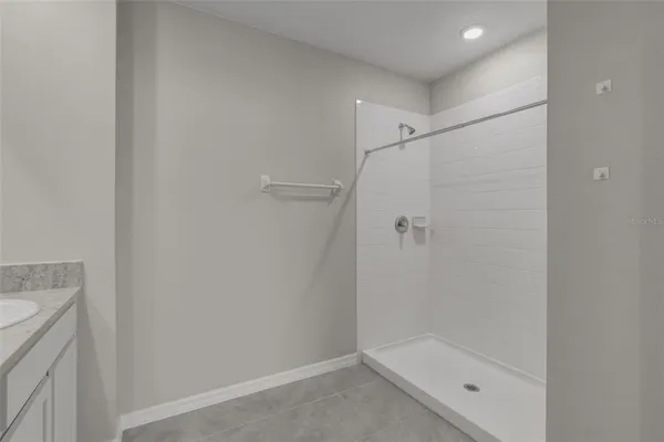 $2,775 | 33568 Barberry Leaf Way, Wesley Chapel, FL 33543