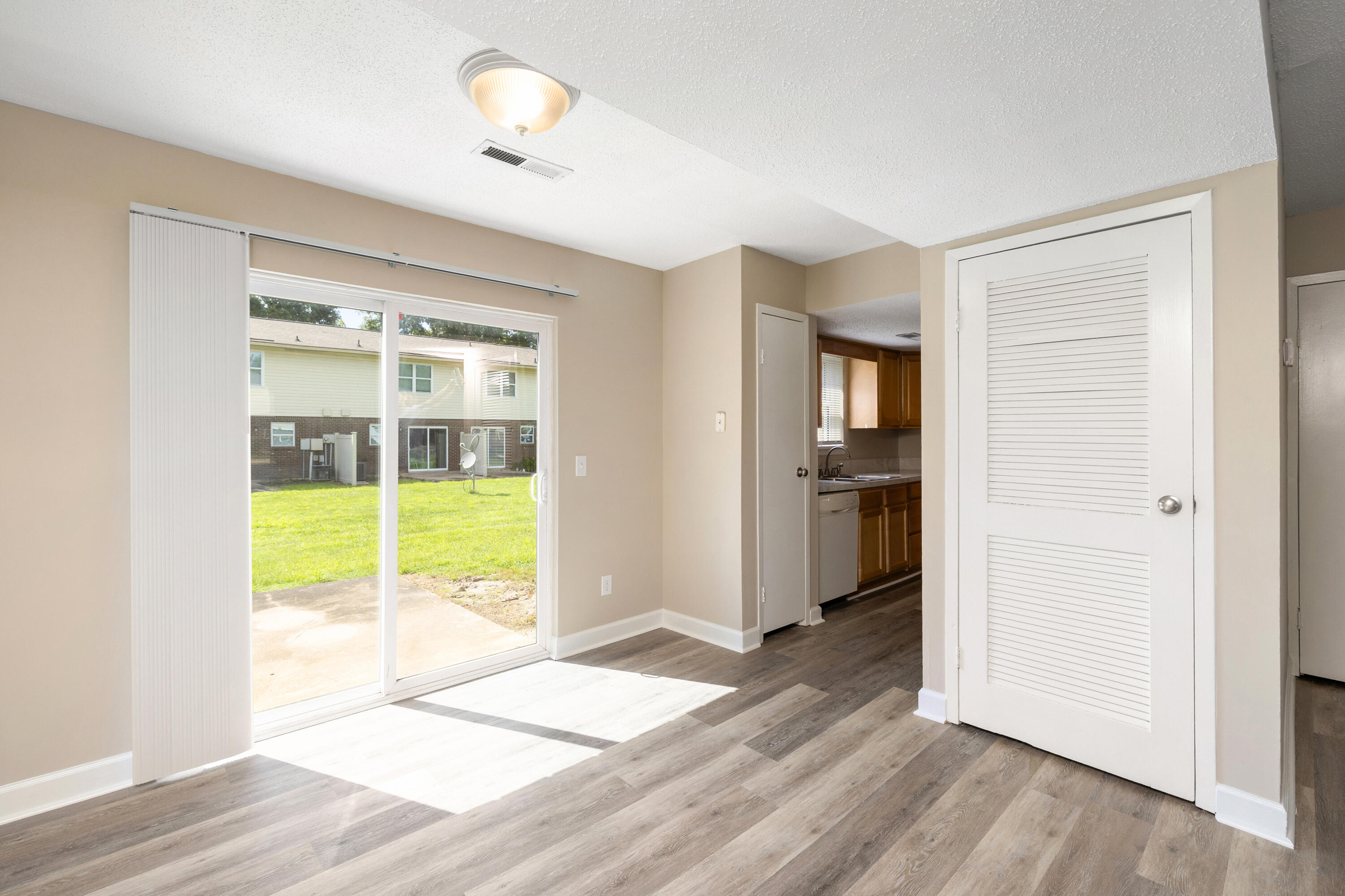 1121 Alice Drive, Unit 8 Sumter, SC 29150 - Photo 14 of 28 16