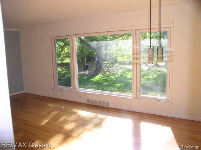 1285 Lenox Road Bloomfield Hills, MI 48304 - Photo 4 of 15 P1014598