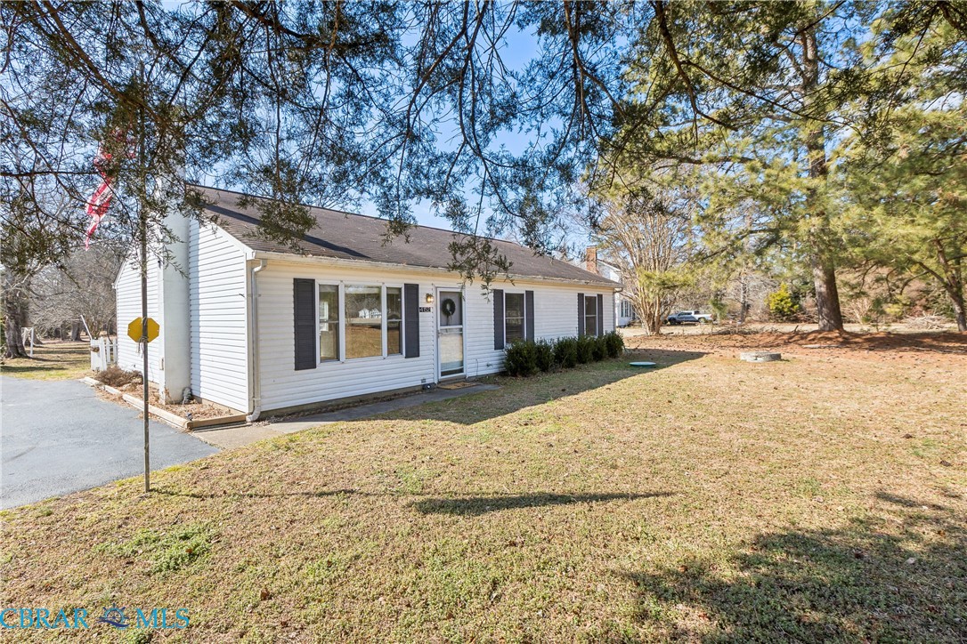 4152 Hickory Fork Road Gloucester, VA 23061 - Photo 1 of 26 Gallery Image 1