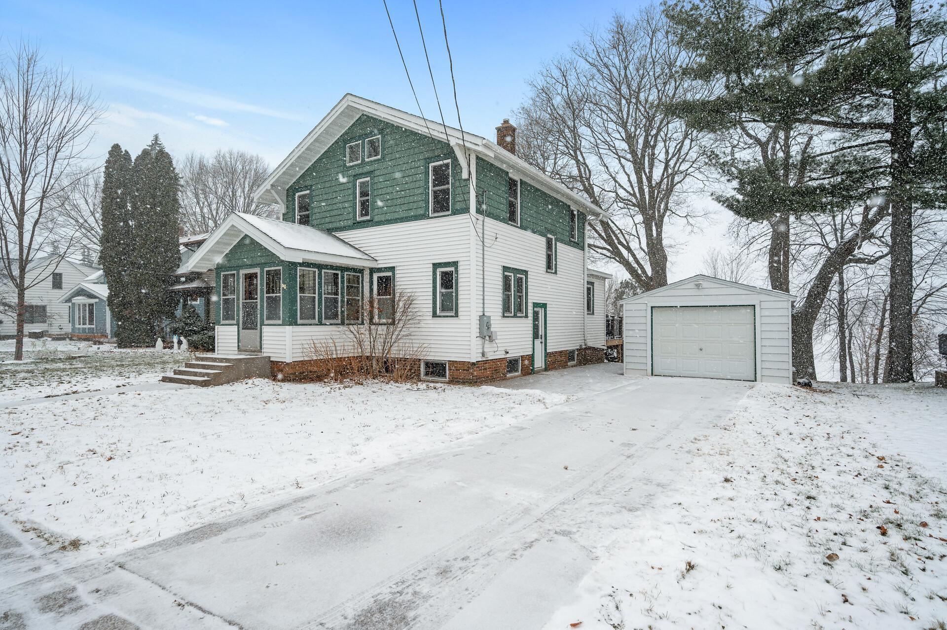 30720 Maple Street Lindstrom, MN 55045 - Photo 2 of 38 Gallery Image 2