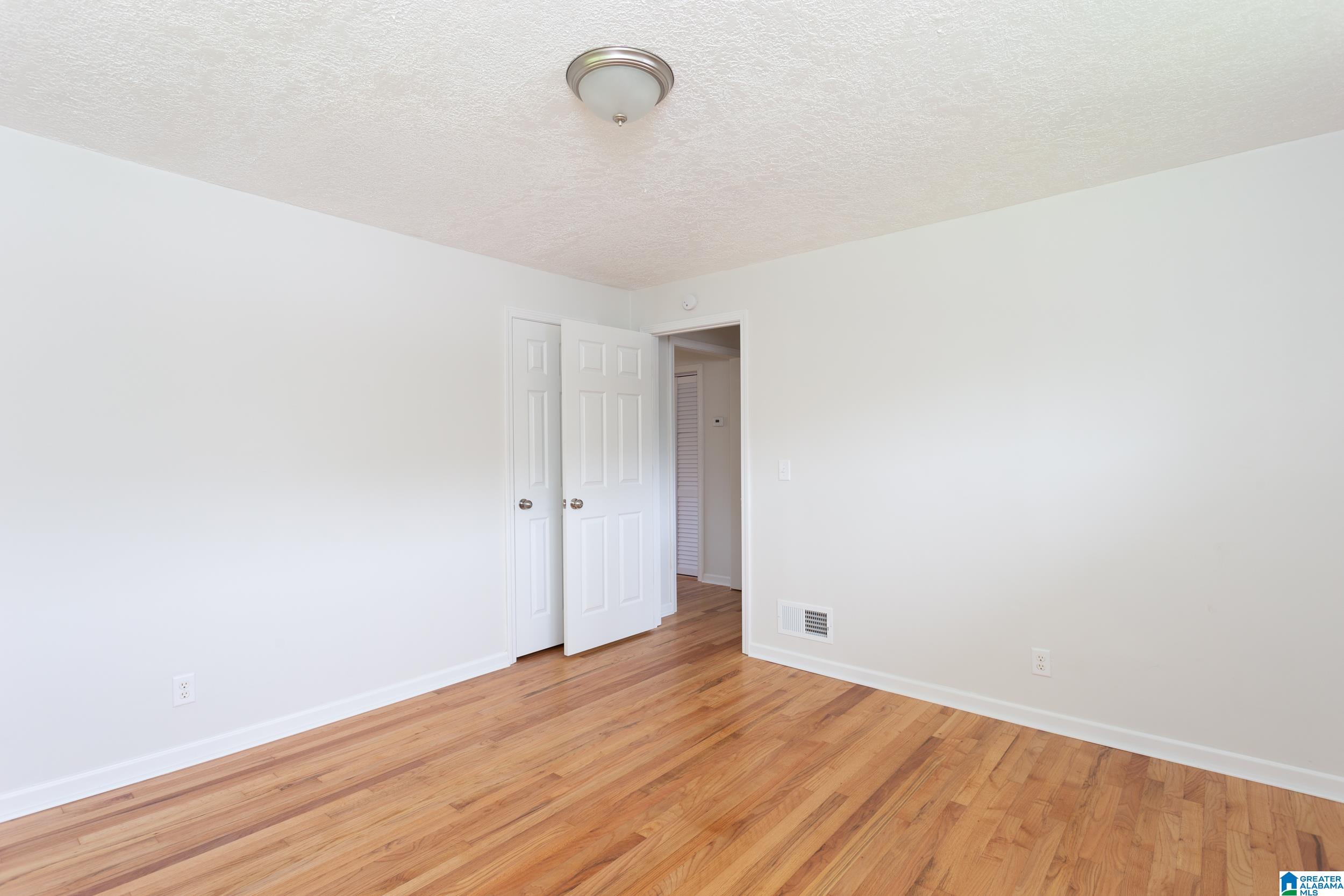 200 Saunders Avenue Anniston, AL 36201 - Photo 17 of 27