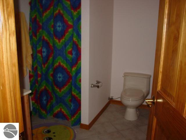 10025 South Maple City Road Maple City, MI 49664 - Photo 12 of 15 1701540-11.JPG