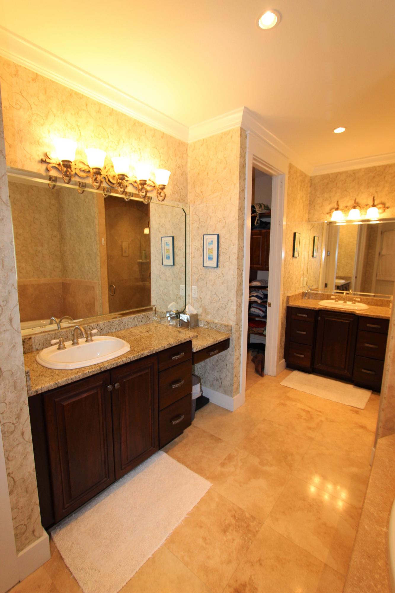 482 West Harborview Road Santa Rosa Beach, FL 32459 - Photo 22 of 48 a large bathroom with a tub and sink