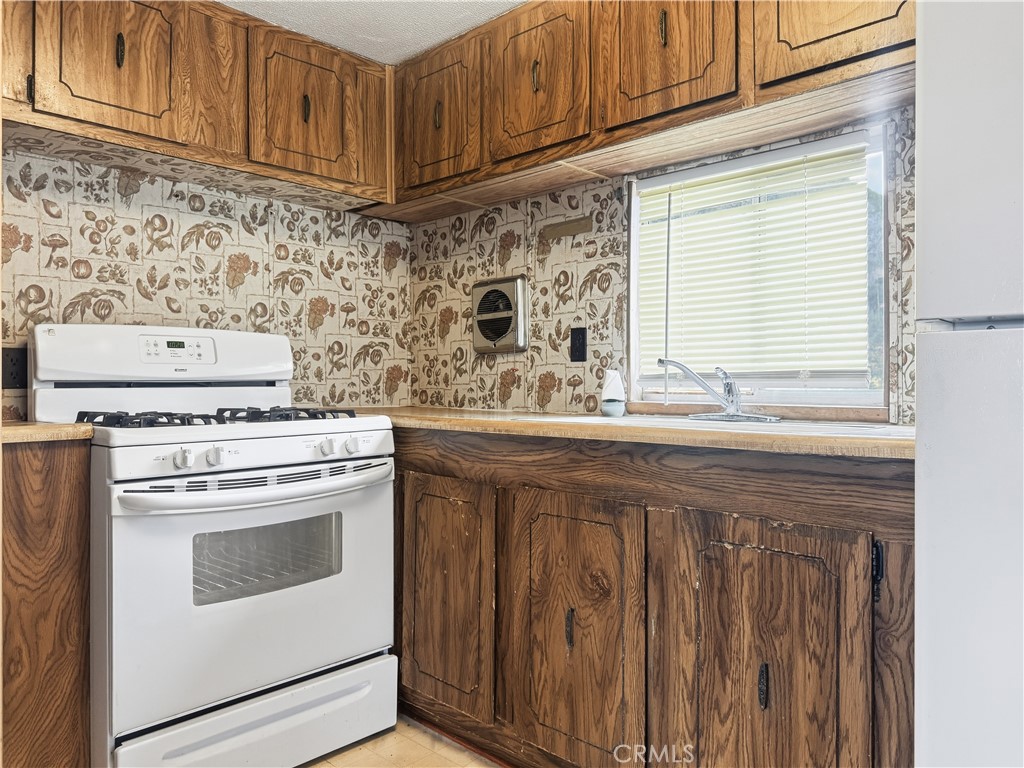 342 Rocky Road Bodfish, CA 93205 - Photo 11 of 41