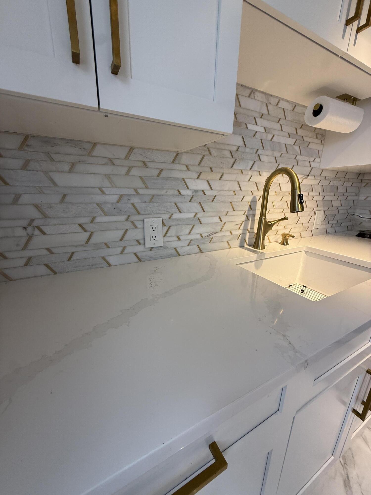 389 Fanshaw Drive, Unit 389 Boca Raton, FL 33434 - Photo 4 of 50 IMG_5638