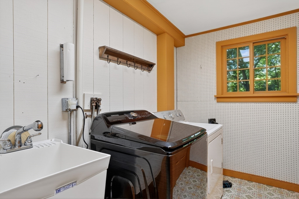 75 South Road Pepperell, MA 01463 - Photo 18 of 40