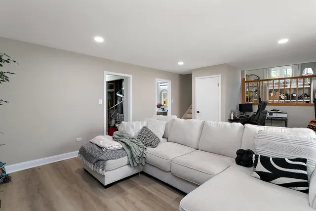 $362,900 | 16805 Hilltop Avenue, Orland Hills, IL 60487