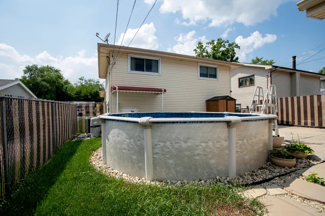 $362,900 | 16805 Hilltop Avenue, Orland Hills, IL 60487