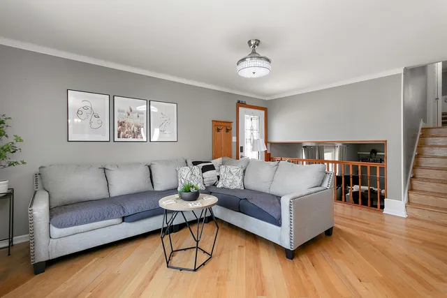 $362,900 | 16805 Hilltop Avenue, Orland Hills, IL 60487