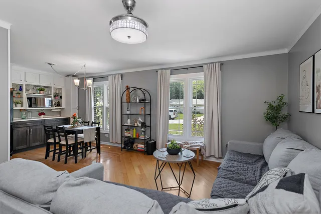 $362,900 | 16805 Hilltop Avenue, Orland Hills, IL 60487