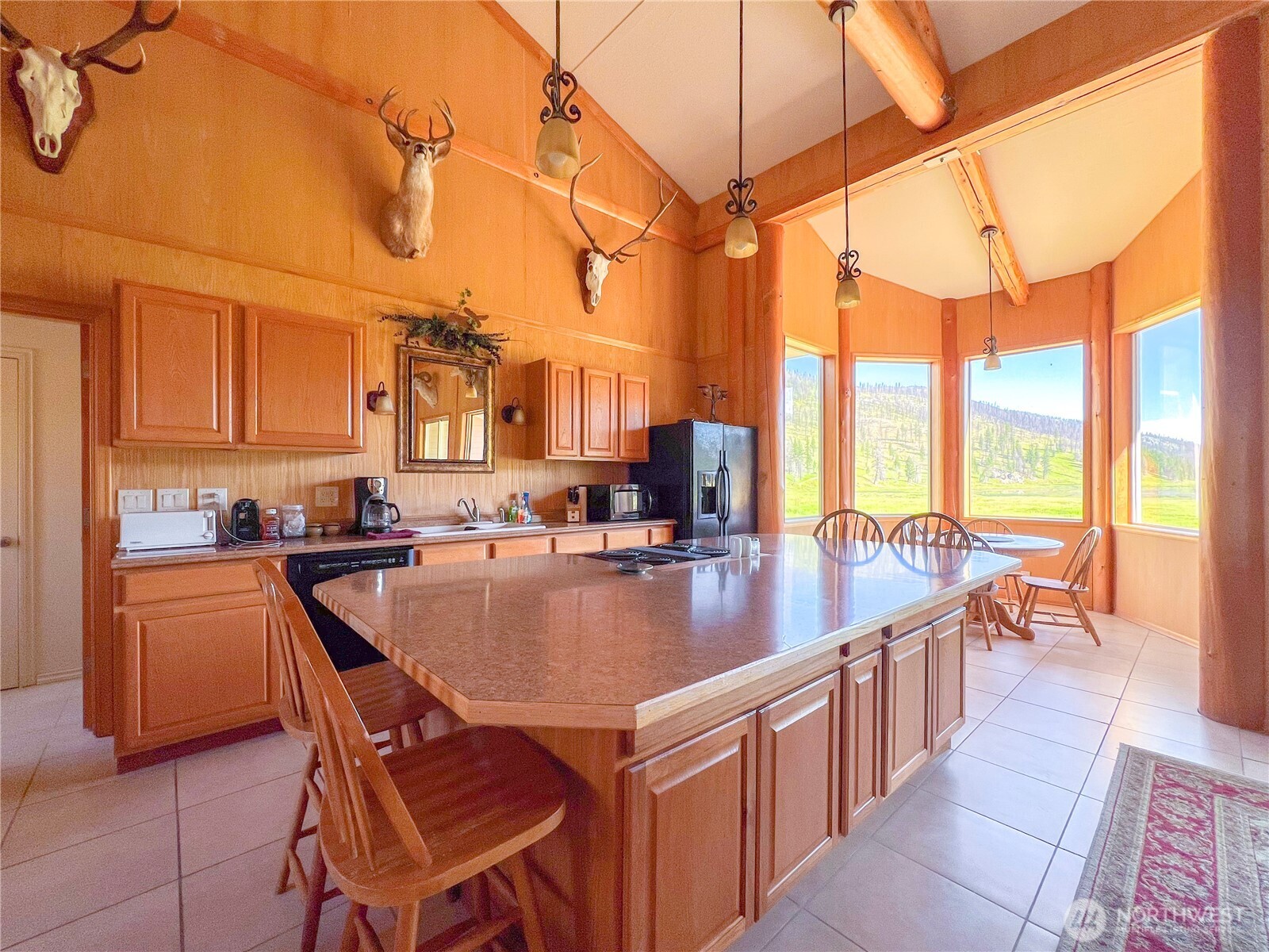 333 Bonaparte Lake Road Tonasket, WA 98855 - Photo 11 of 37