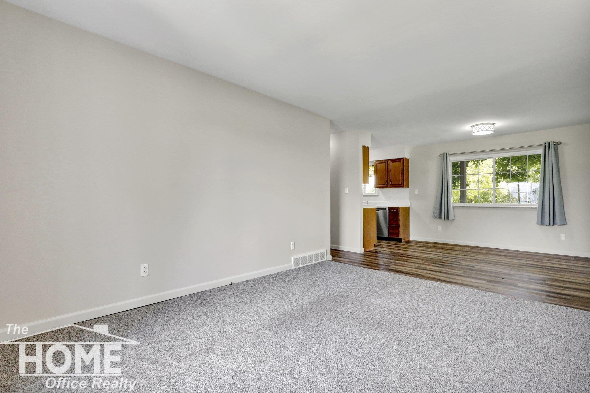 4629 South Durand Road Durand, MI 48429 - Photo 4 of 31 50142347-fce8cee7-94b7-4802-ad77-287d1c83ea50.JPG