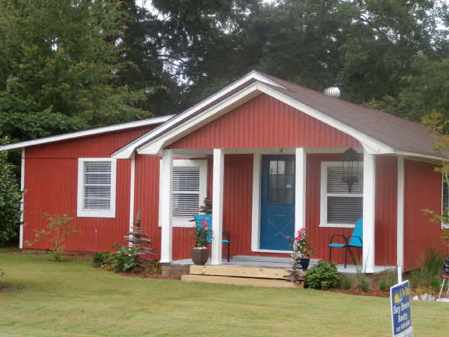 523 West Section Avenue Foley, AL 36535 - Photo 1 of 1