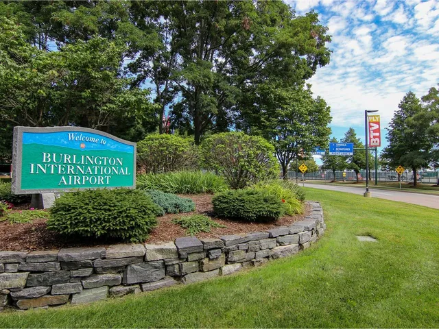 $359,900 | B10 Stonehedge Drive, South Burlington, VT 05403