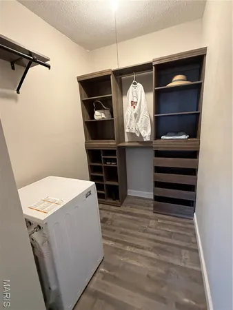 $74,995 | 2745 Westphalia Court, Unit F, Oakville, MO 63129