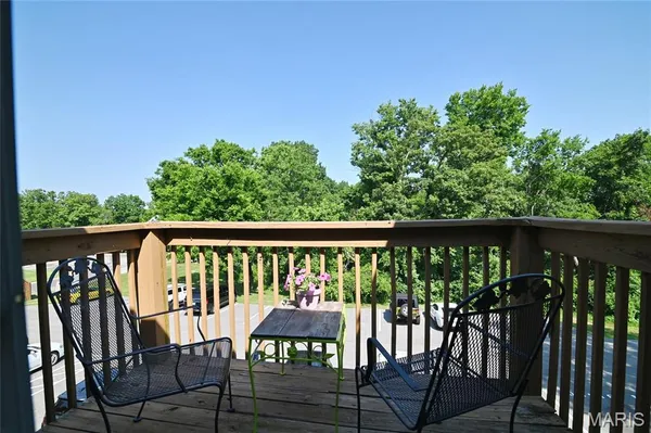 $74,995 | 2745 Westphalia Court, Unit F, Oakville, MO 63129
