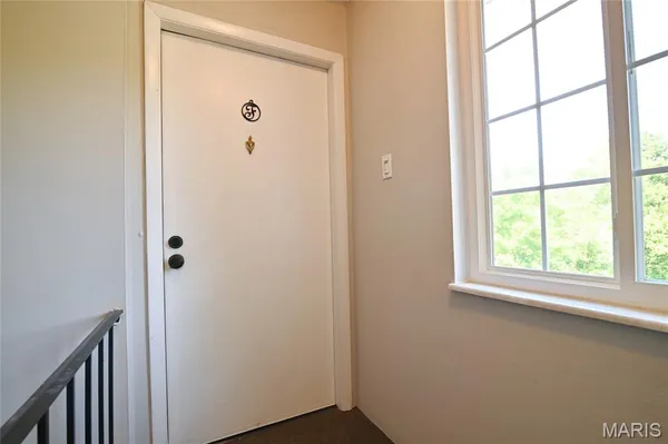 $74,995 | 2745 Westphalia Court, Unit F, Oakville, MO 63129