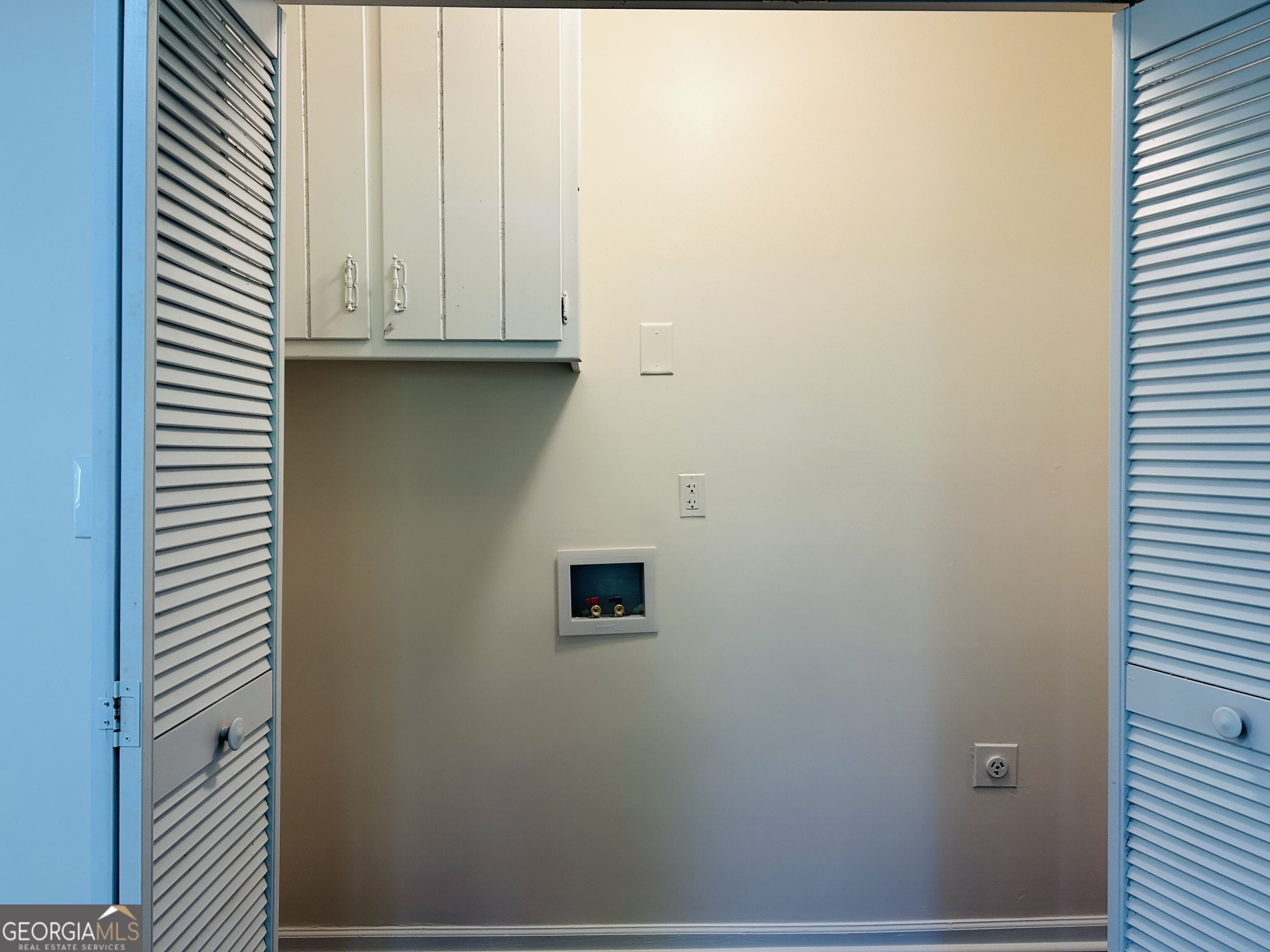 2131 Perrin Drive Lawrenceville, GA 30043 - Photo 32 of 60 a view of cabinets