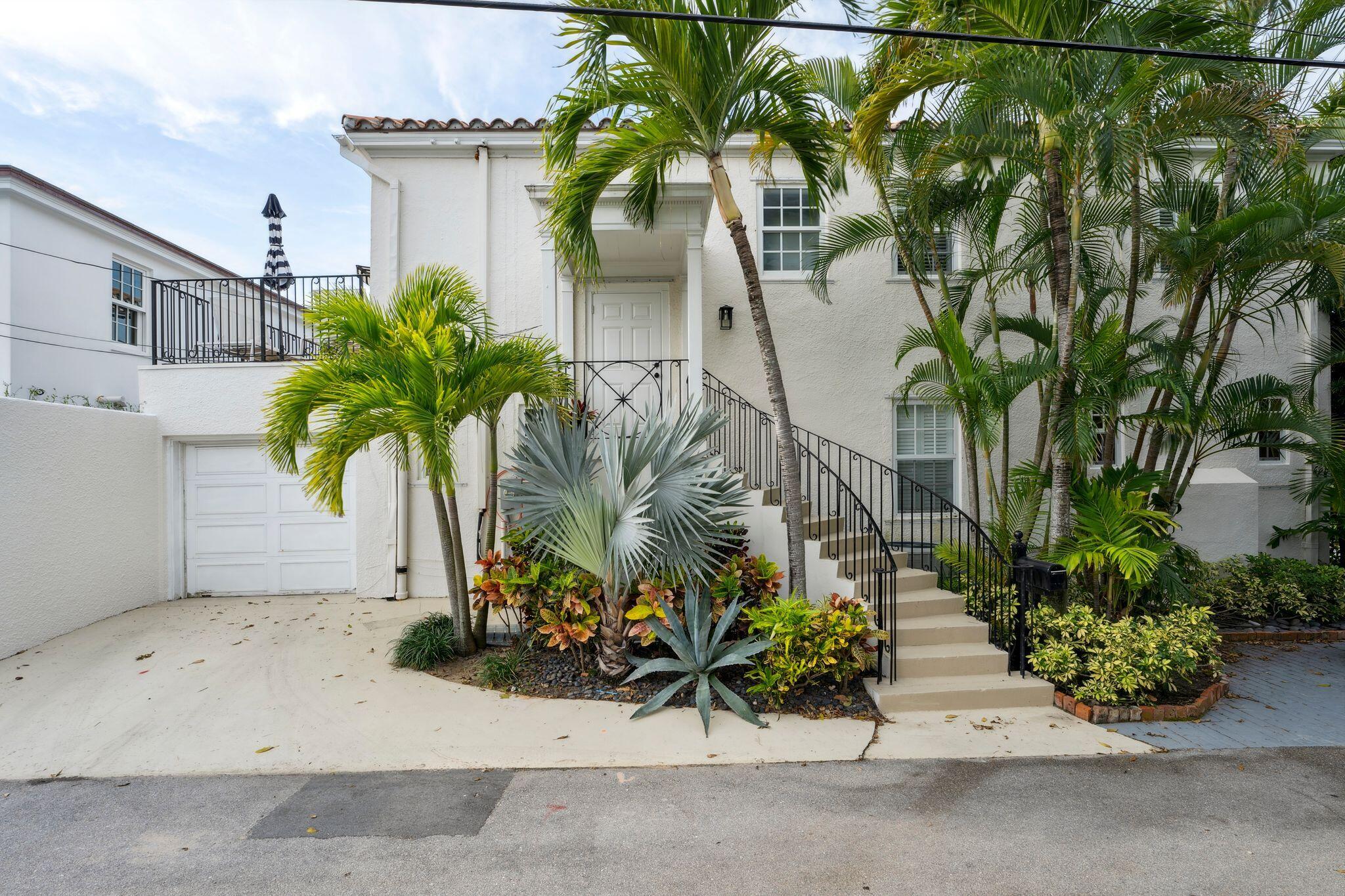 151 South County Road, Unit 2 Palm Beach, FL 33480 - Photo 19 of 22 151 S County Road 10