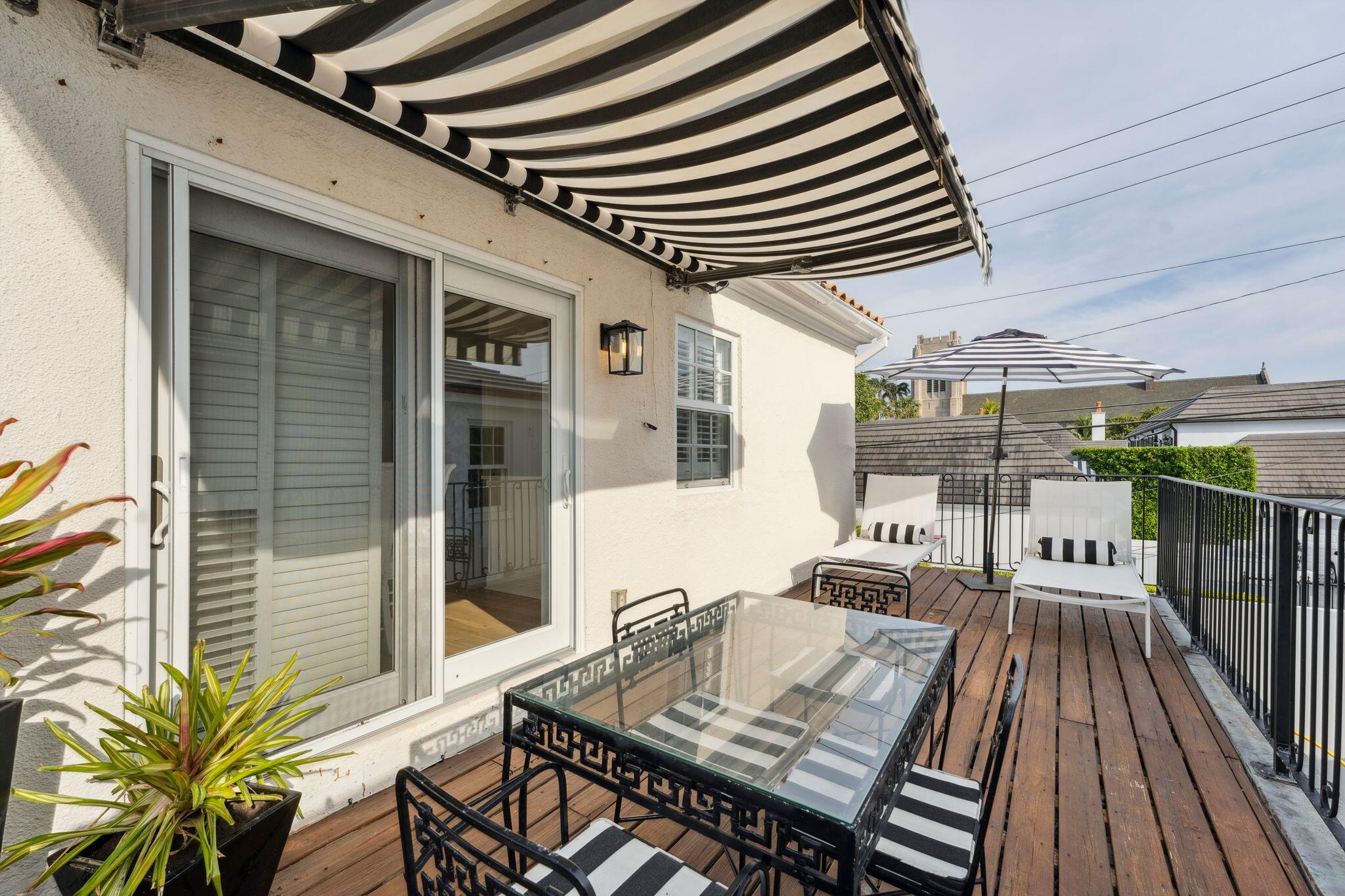 151 South County Road, Unit 2 Palm Beach, FL 33480 - Photo 9 of 22 151 S County Road 34