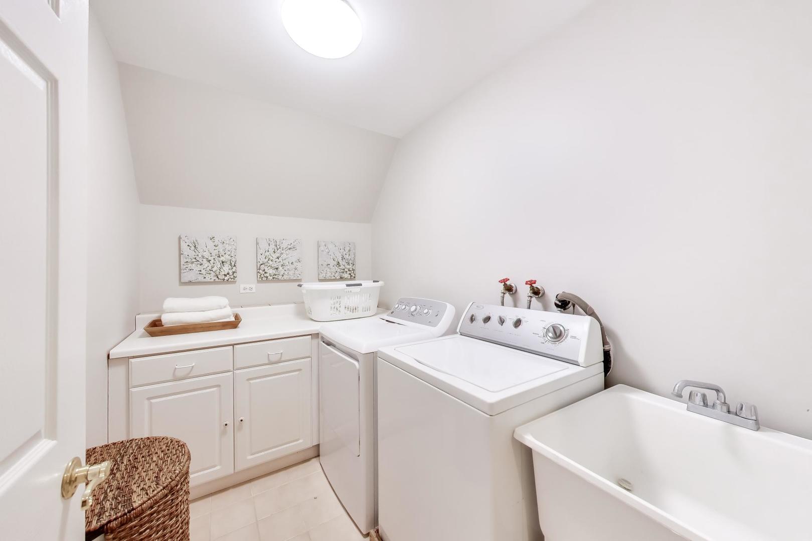2074 Greenview Road Northbrook, IL 60062 - Photo 39 of 52 Gallery Image 39