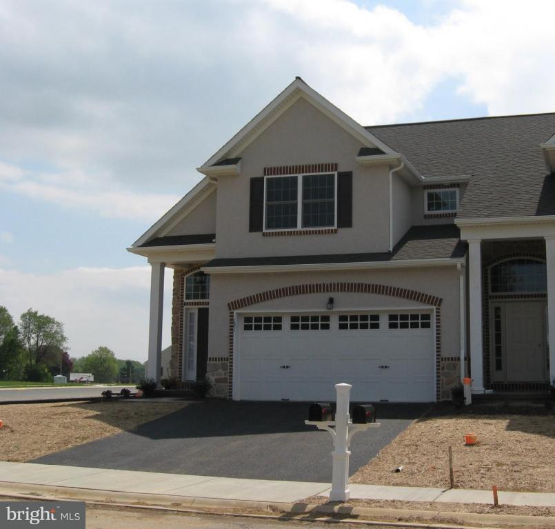 131 Baneberry Lane, Unit 52 Lititz, PA 17543 - Photo 2 of 4 Gallery Image 2